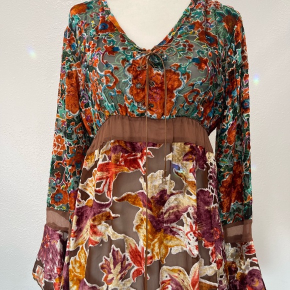 Casual Brown and Tan V-Neck Maxi Sundress - Picture 1 of 7